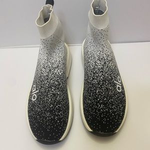 Alo Yoga velocity knit sneaker sock bootie size 10